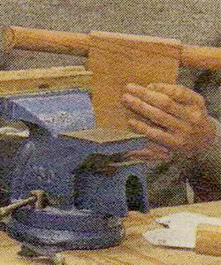Photo de l'article : fabrication d'une flûte en bois à l'atelier
